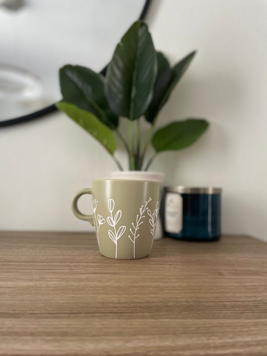 WHITE FLOWER COFFEE MUG